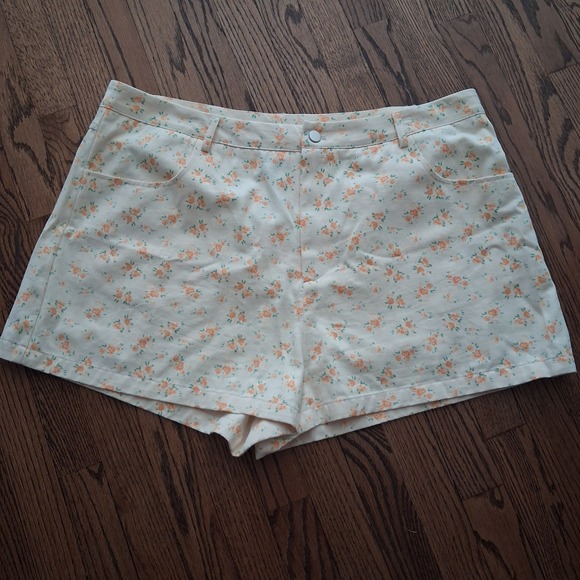 Cider Pants - Cider Women Cream Orange Floral High Waisted Denim Shorts 2XL NWT Cottagecore